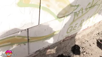 MollyBellx erotic gymnast effectively changes poses