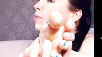 FeetFunDoll sexy ladies teasing shaved pussies