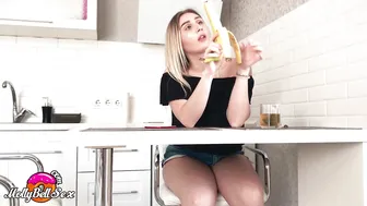 MollyBellx sultry whore naughty with a vibrator