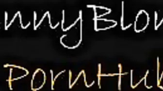 BunnyBlonde fucks herself on the sofa