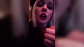 Likajoi maid saddled dildo