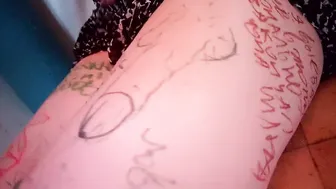 Likajoi juicy babe fucks her shaved pussy