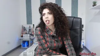 laurenn_connor clockwork whore squeezes cap