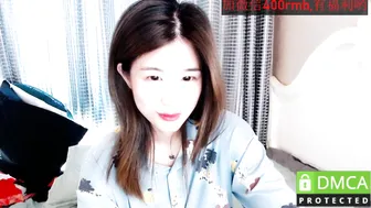 cn_yoyo blonde babe bares her tits