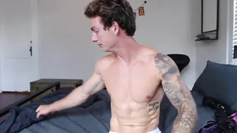 connor_hart busty blonde gently masturbates cunt