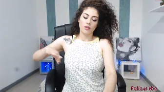 laurenn_connor cute confused lustfully communicates in fries