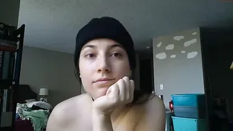 cidergal69 sexy slut caresses sex lips