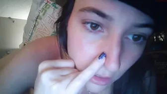 cidergal69 attractive model entertains erotic shows