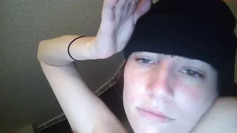 cidergal69 attractive model entertains erotic shows