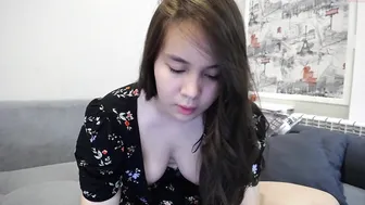 zara_ray fascinating courtesan pretty ass fucks sex toy