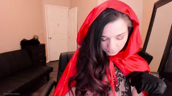 Victoria Raye cute girl fingering pussy with vibrator