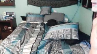 chainsawkittehh shy babe shows her natural tits