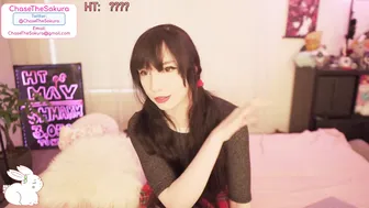 chasethesakura playing with a vibrator