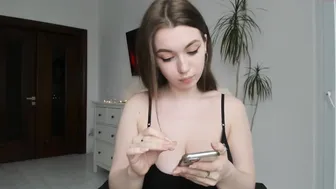 charming_girls young whore shows her charms