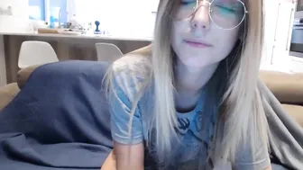 cassy_cum beautiful ballerina erotically undressed