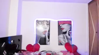 carla_hernandez obstinate queen jerking off her cunt