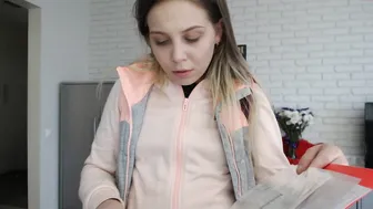 candymini charming bitch jerks pussy and cums