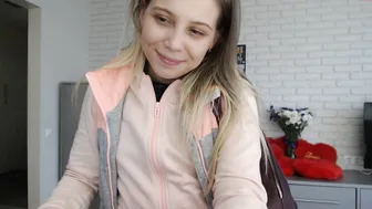 candymini charming bitch jerks pussy and cums