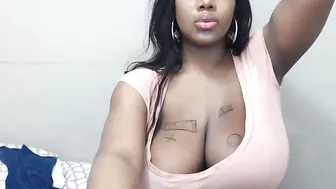 cherrykuchixx flawless shows her dresses and underwear