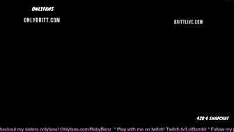 butterybubblebutt lustful slut fucks her pussy with a phallus