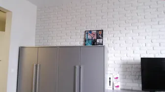candymini lady performs a gorgeous striptease