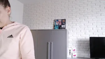 candymini lady performs a gorgeous striptease