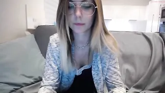 cassy_cum sweetly caress your body