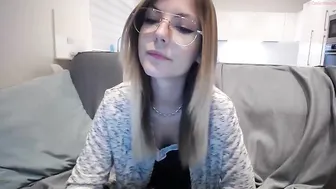 cassy_cum sweetly caress your body