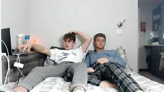 brokestraightjames Hot couple