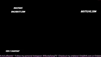 butterybubblebutt juicy slut gently masturbates cunt