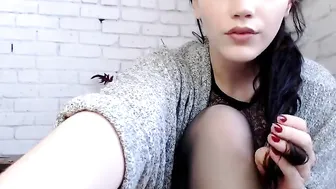 mothandrust attractive model entertains erotic shows