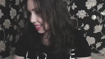 mistiqueemma appetizing wench rides sex toy