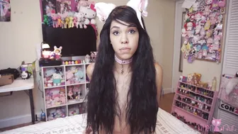 kittenrawr sweet babe masturbates on the bed