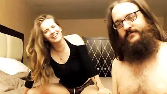 maxundharper sexy lady fucks both holes