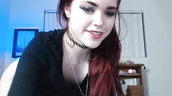 cutealysse18 big breasted female - pussy fingers