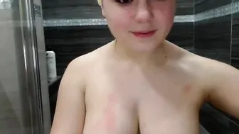 cutediana blissful devil caresses shaved vagina