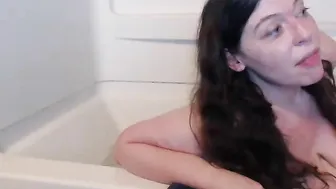 dianarchist busty hottie caresses shaved pussy