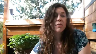 dianarchist crazy woman masturbating cunt with hand