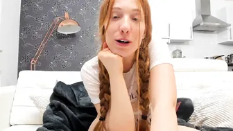 blueepandaa naughty bitches gently masturbate shaved pussies