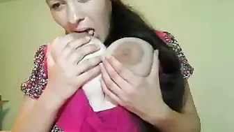 larisaloveyou hot blonde girl masturbates cunt