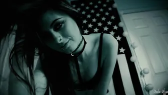 JadeSkye juicy slut enjoys cooney