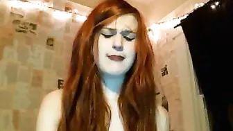 florabathory blonde babe bares her tits