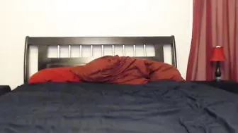 exoticpanda imposing slut stiffens her cunt tight
