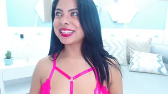 gina_blowjob tasty babe fucks her anus