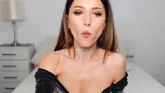 bonnbon__ Slender beauty