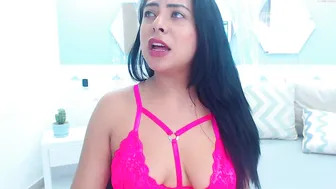 gina_blowjob teen slut fingers pussy