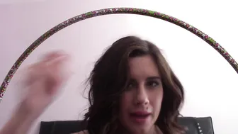 Chloe Lamb gracious chica shows gorgeous body