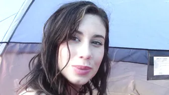 Chloe Lamb pretty lady fucking pussy with sex machine
