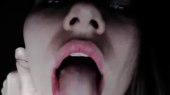 carolinajoy nude bitch fucks anus ass