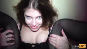 MihaNika69 skinny in stockings pulls pussy